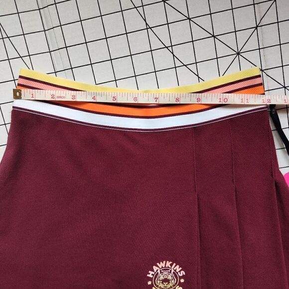Justice Girls x Stranger Things Knit Pique Skirt NWT size 10/Medium - Picture 8 of 16
